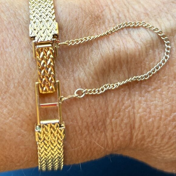 Vintage Citizen Quartz Gold Watch 1980’s - Picture 2 of 4